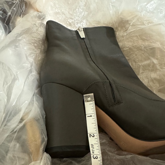 Like new Gianvito Rossi ankle boots EU 39 - Picture 8 of 8